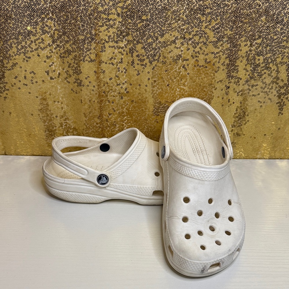 CROCS Classic Cream clogs